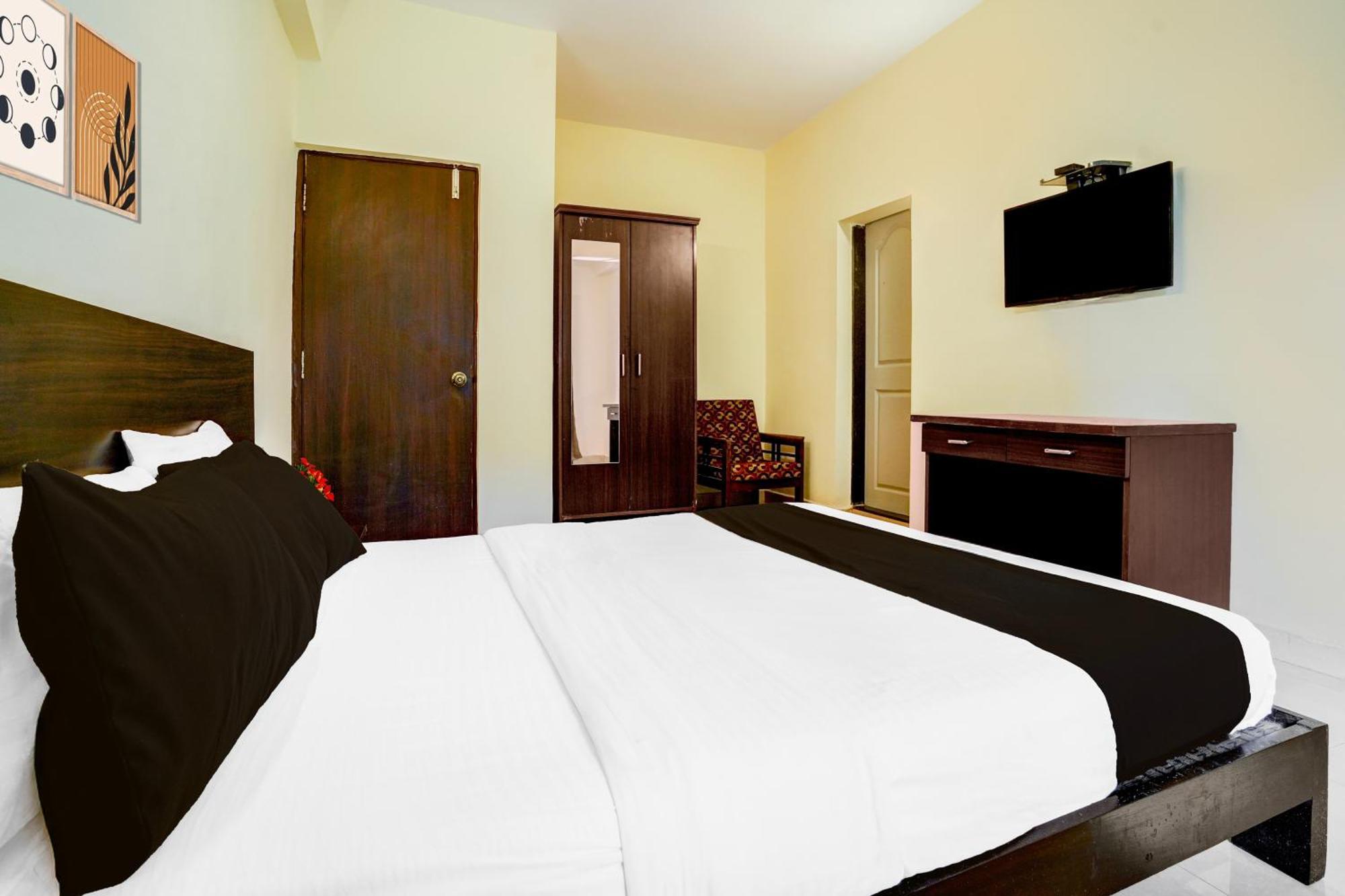 Flagship 4195 Clausil Inn Taleigao Exterior foto